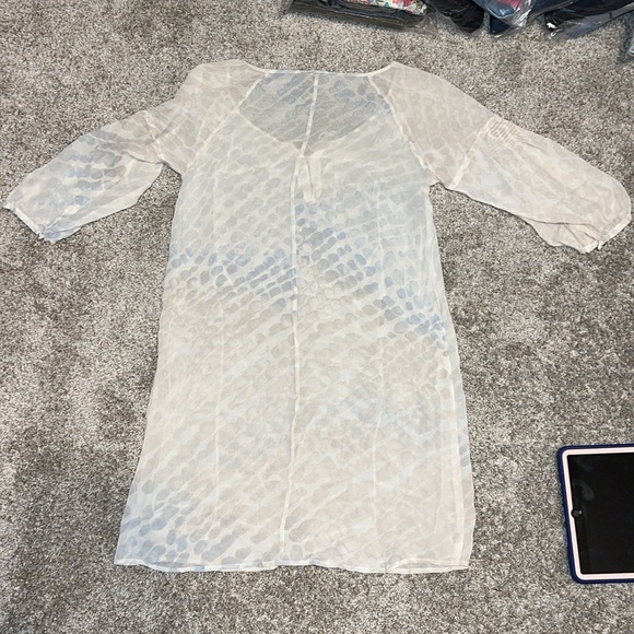 Club Monaco A-line silhouette with a mini length slit NOT included size 00 - Picture 2 of 10